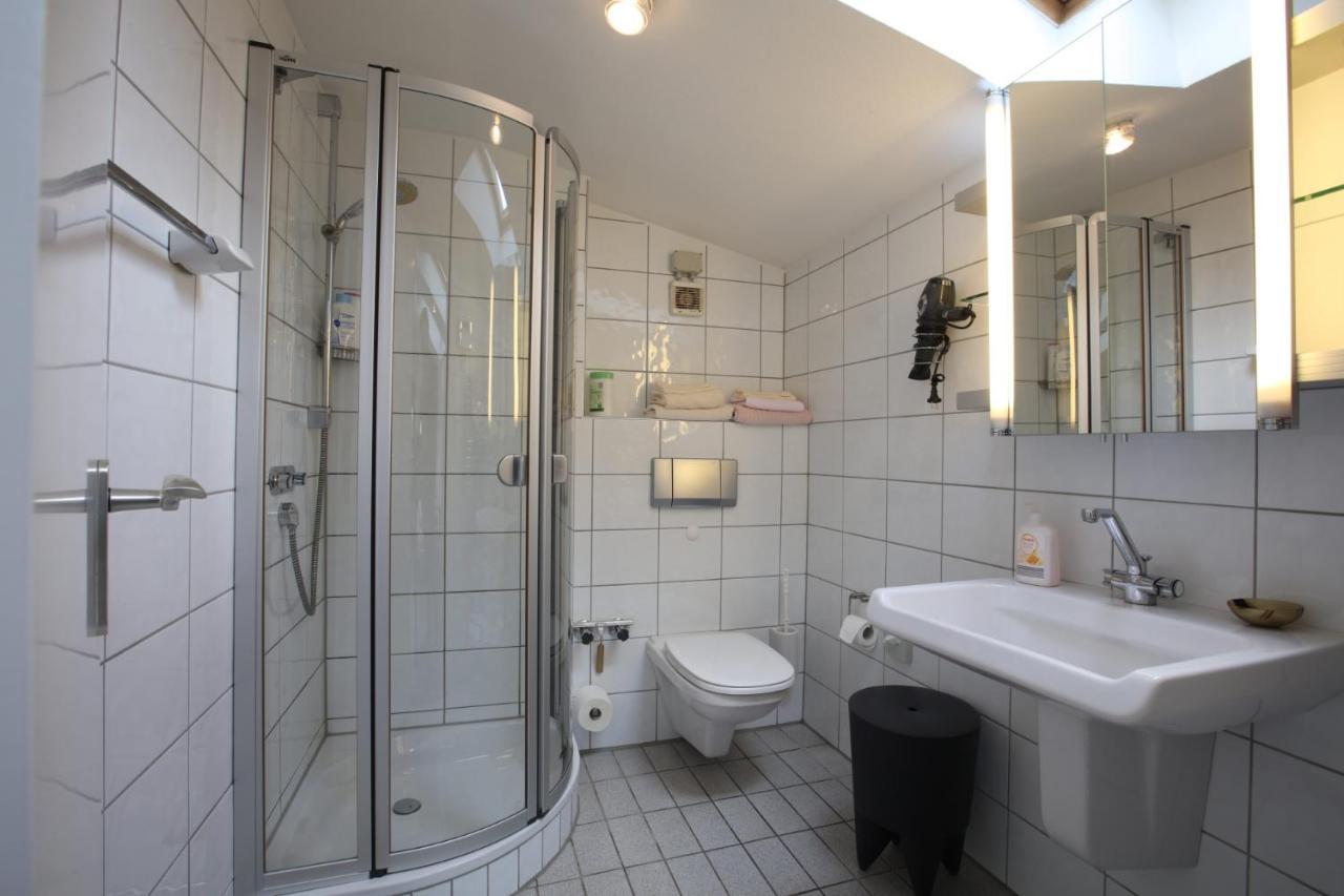 Air Boardinghouse Tulip Stockum, Zu Fuss - 3 Minuten Zur Messe Düsseldorf Dış mekan fotoğraf