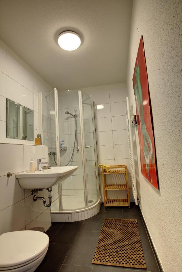 Air Boardinghouse Tulip Stockum, Zu Fuss - 3 Minuten Zur Messe Düsseldorf Dış mekan fotoğraf