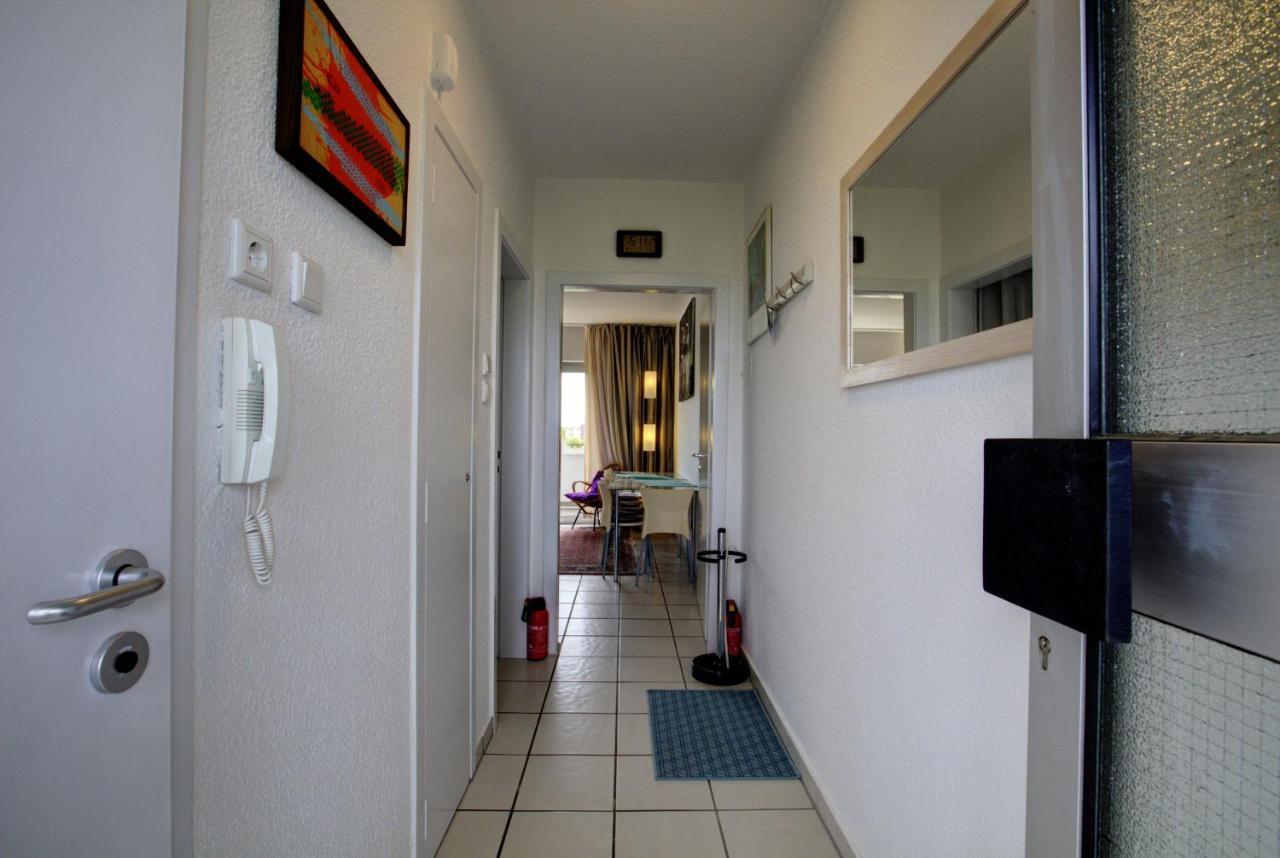 Air Boardinghouse Tulip Stockum, Zu Fuss - 3 Minuten Zur Messe Düsseldorf Dış mekan fotoğraf